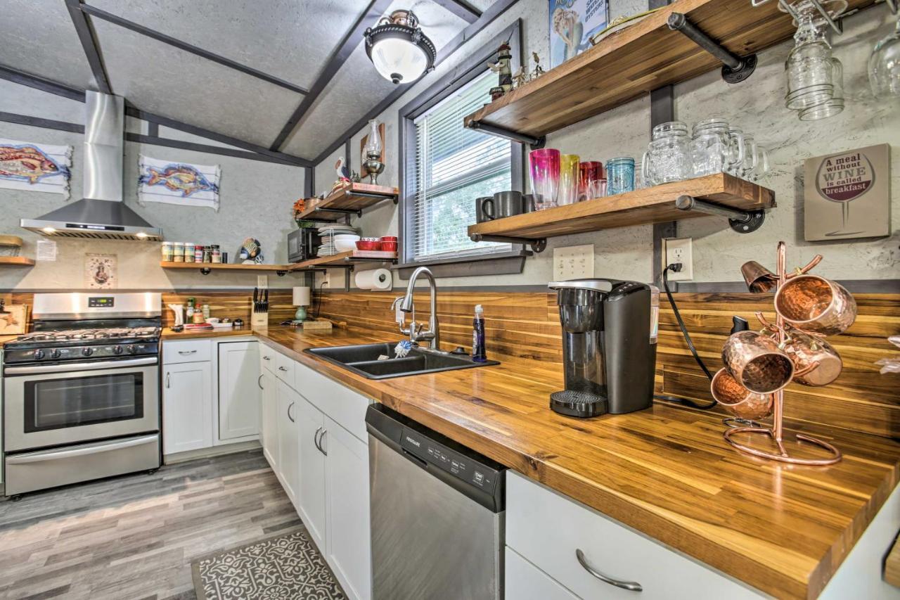 Waterfront Bay St Louis Beach House With Deck! Bay St. Louis Buitenkant foto